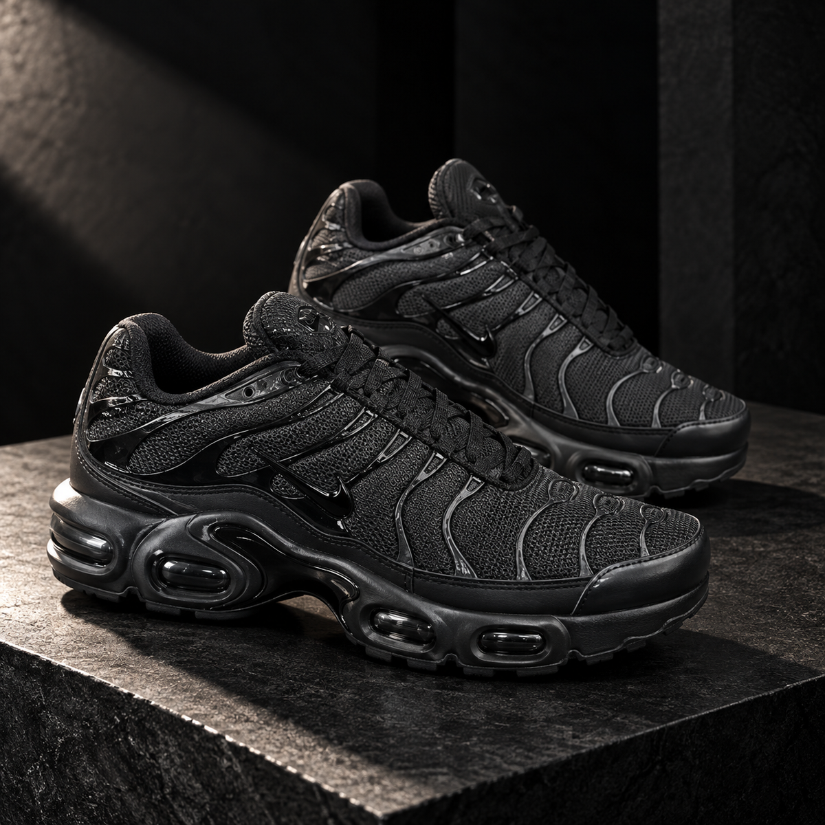 NIKE TN